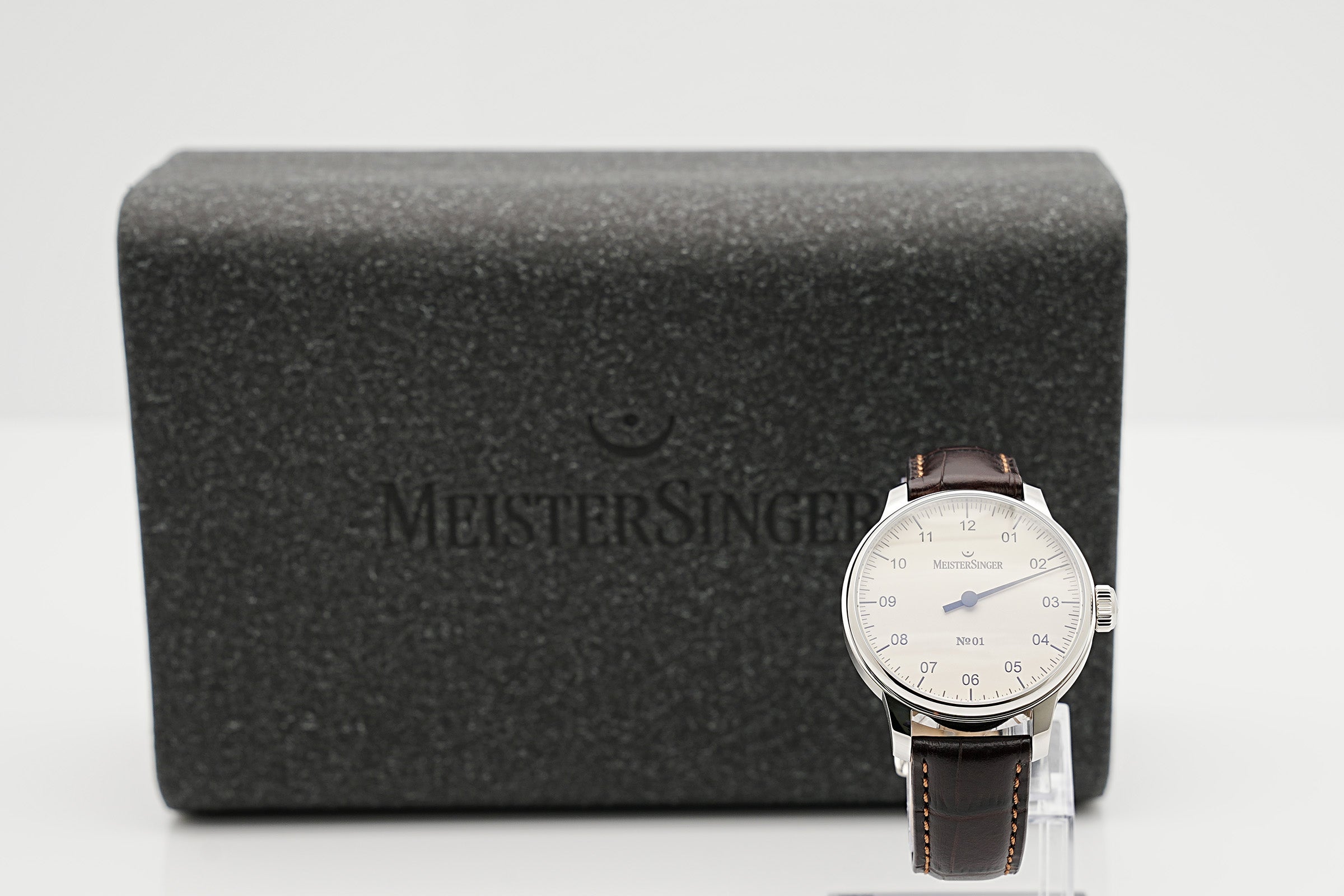 Meistersinger N° 01  No 01 43mm Beige Dial