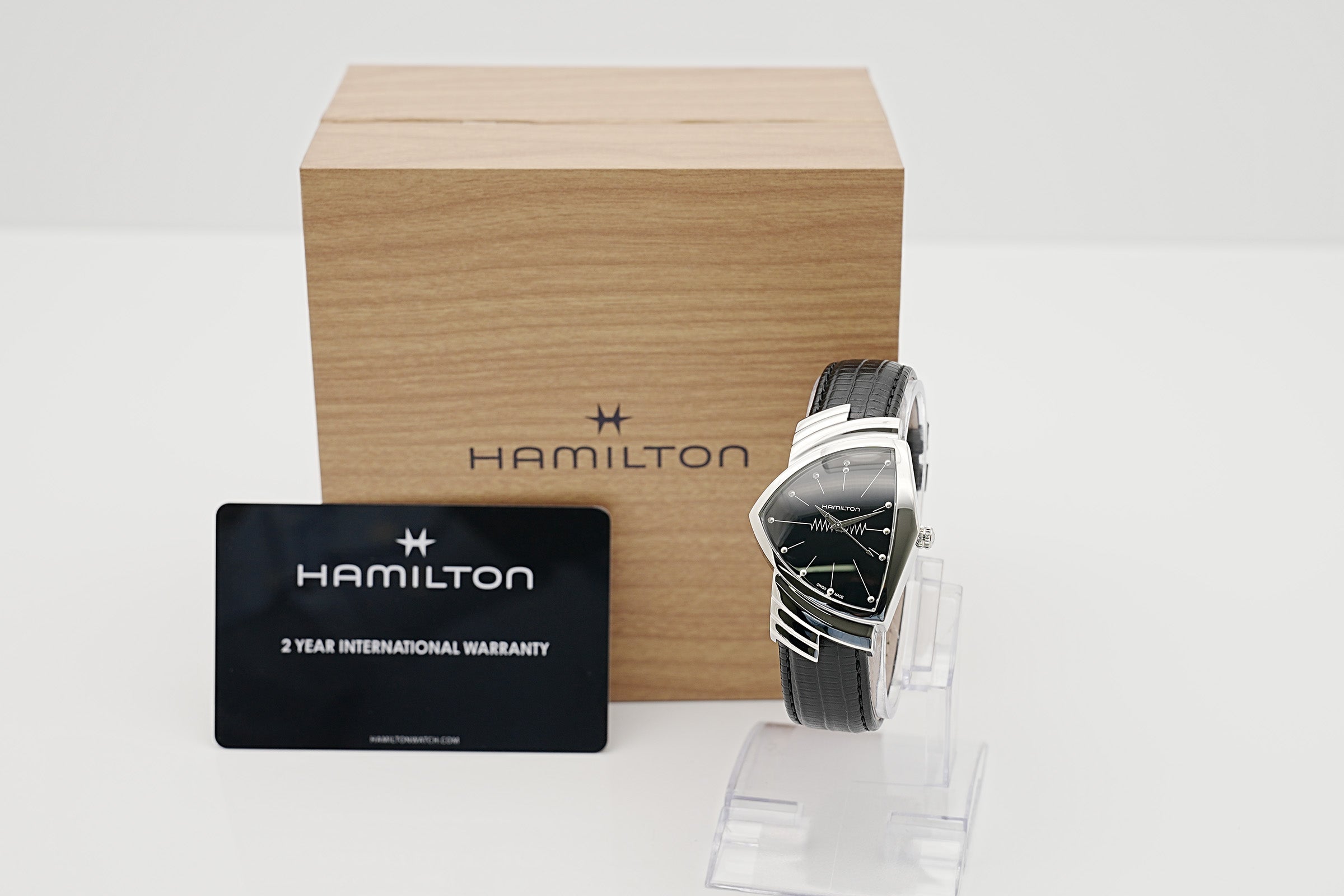 Hamilton Ventura Quartz H24411732