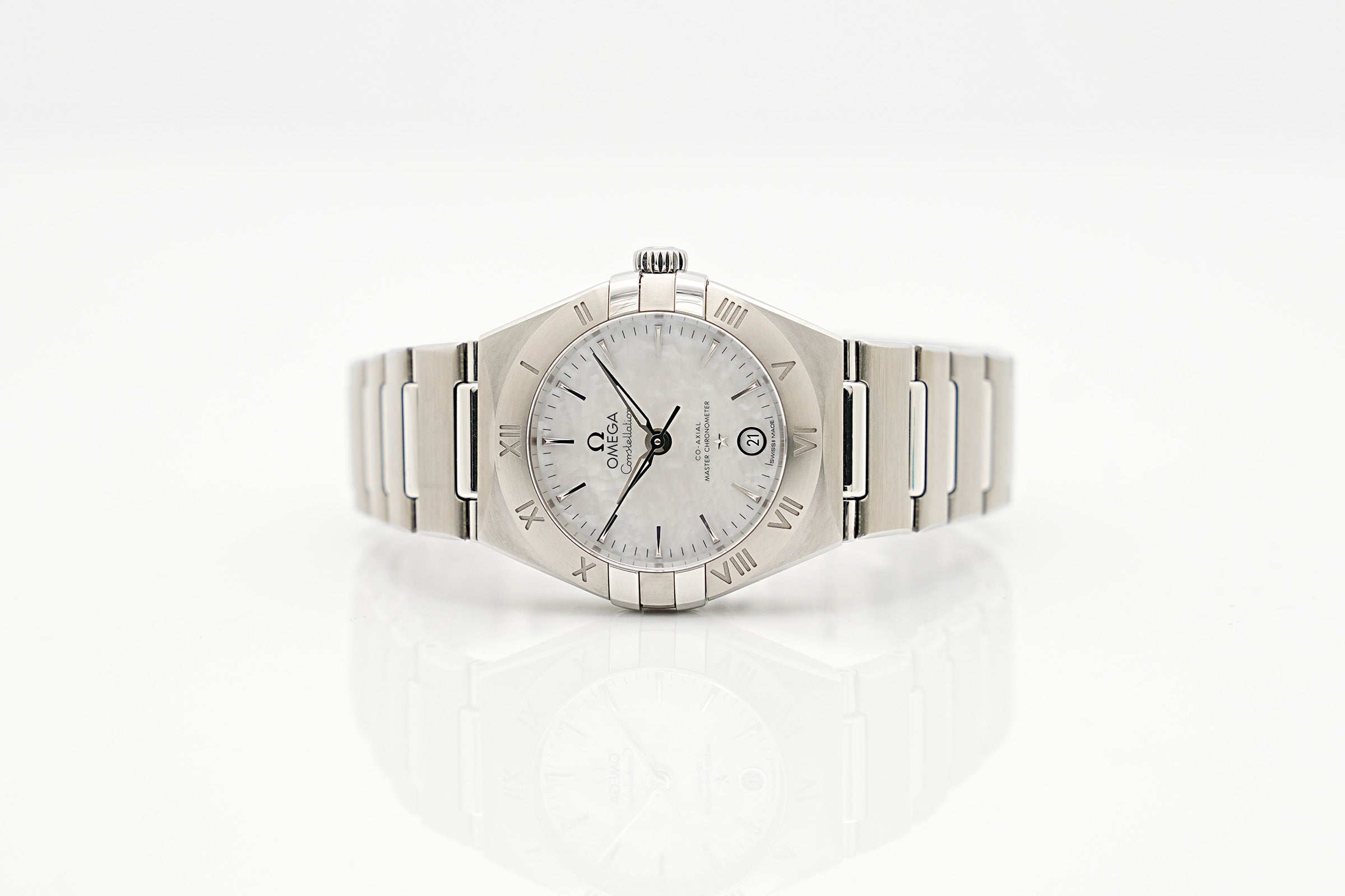 Omega Constellation  Master Chronometer Manhattan 131.10.29.20.05.001