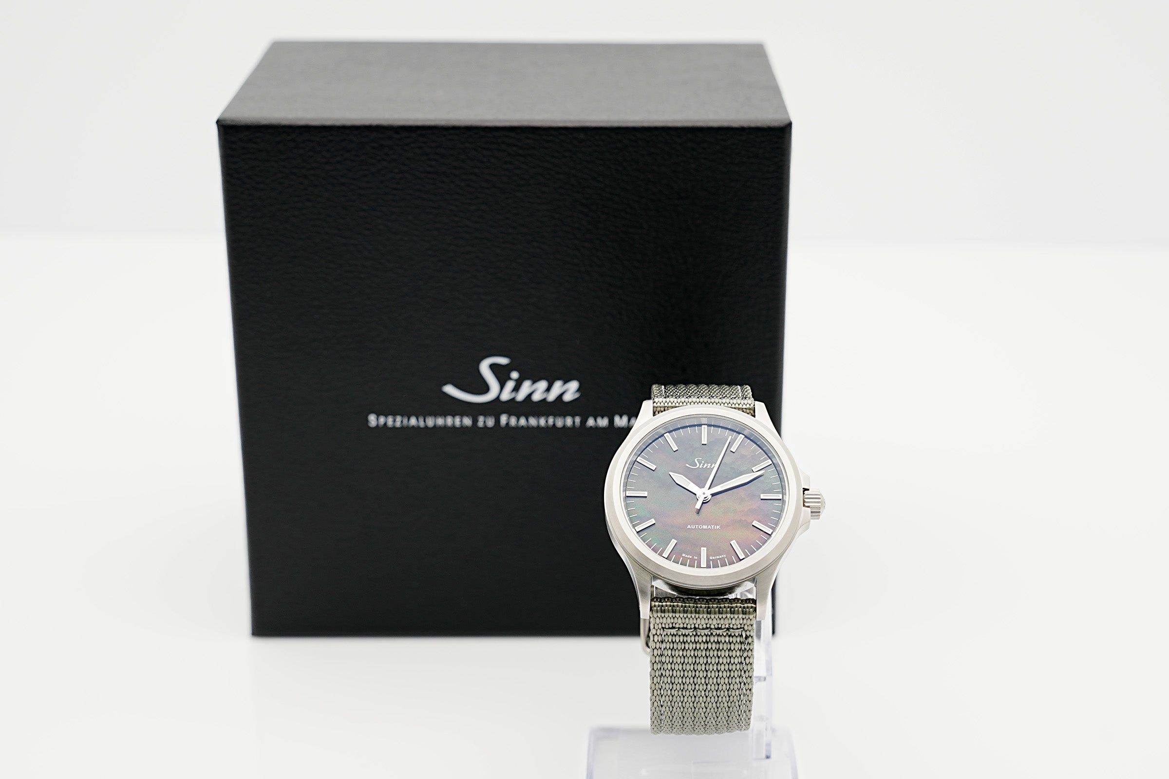 Sinn 556 I Perlmutt S 556.0105