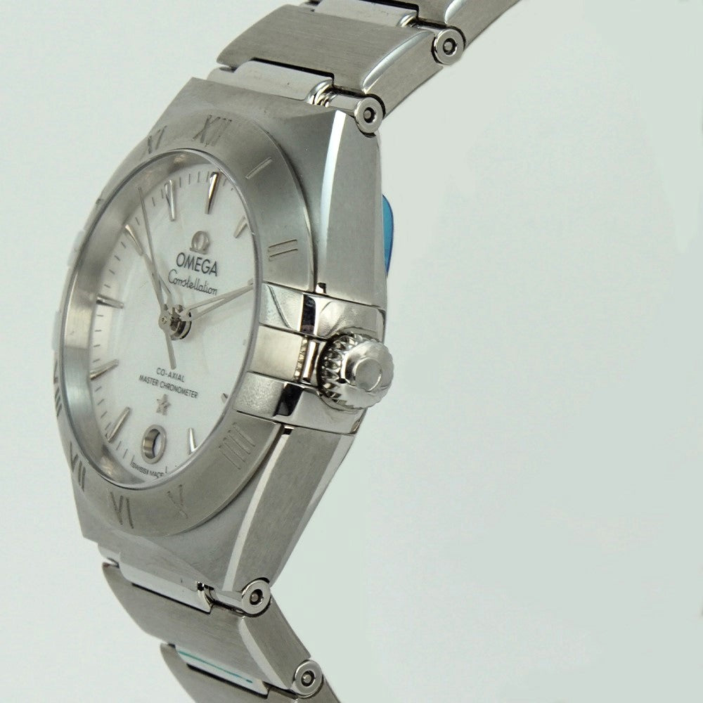 Omega Constellation  Master Chronometer Manhattan