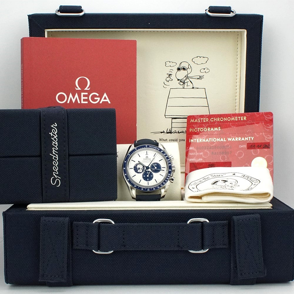 Omega Speedmaster  'Silver Snoopy Award' 310.32.42.50.02.001